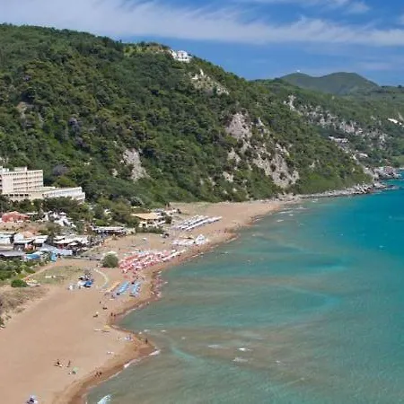 Ariadni Stone Houses Holiday home